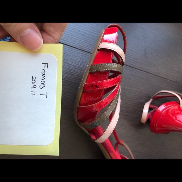 Louis Vuitton patent leather strap sandals - Picture 4 of 8